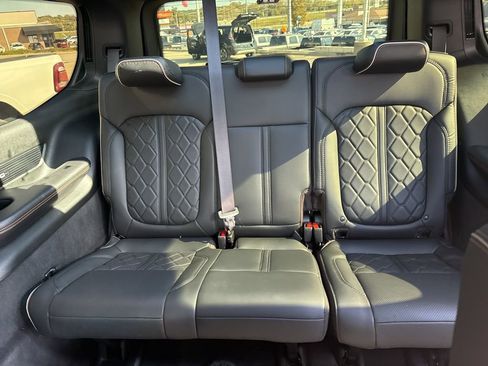 Used 2024 Jeep Grand Wagoneer Series III w/ Quick Order Packagew 28T image 9