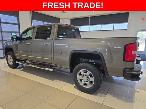 Used 2017 GMC Sierra 2500 SLT w/ All Terrain HD Package AWD/4WD image 3