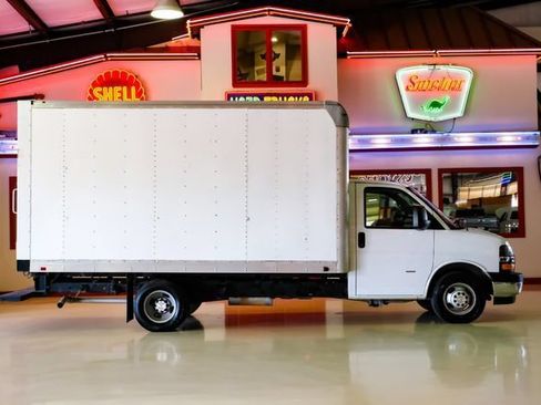 Used 2021 Chevrolet Express 3500 w/ Power Convenience Package RWD image 10