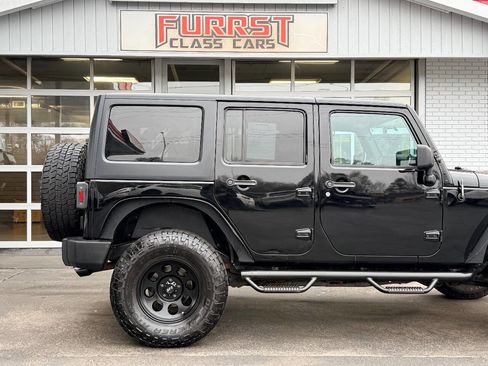 Used 2016 Jeep Wrangler Unlimited Sport w/ Connectivity Group image 9