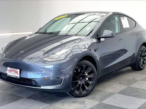 Used 2023 Tesla Model Y Long Range AWD/4WD image 12