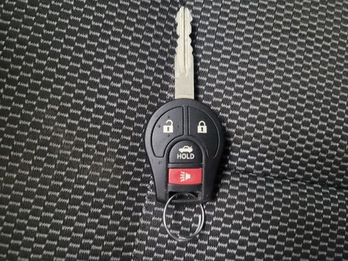 Used 2015 Nissan Versa SV w/ SV Appearance Package image 32