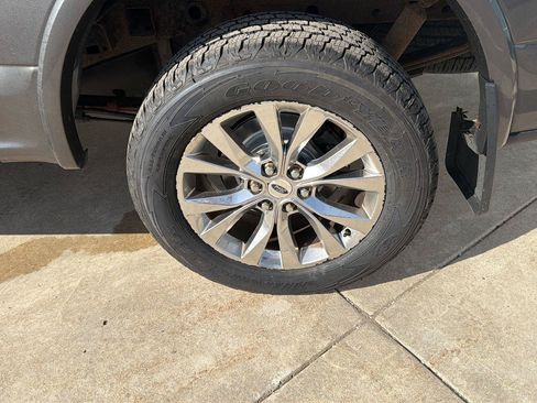 Used 2015 Ford F150 Lariat AWD/4WD image 21