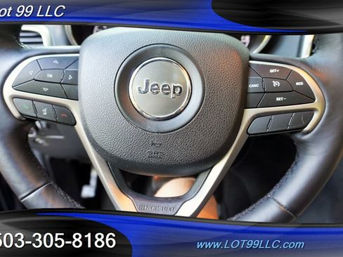 Used 2018 Jeep Grand Cherokee Limited AWD/4WD image 24