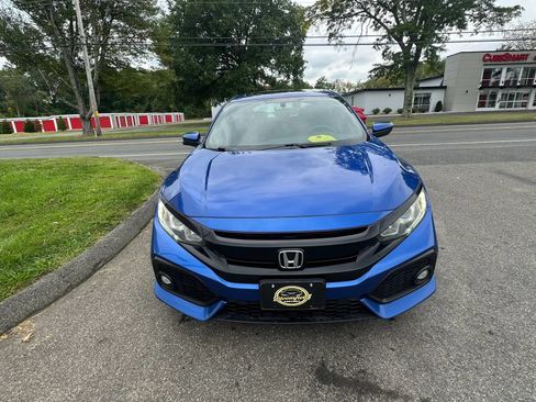 Used 2018 Honda Civic EX image 2