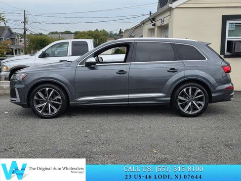 Used 2021 Audi SQ7 Premium Plus w/ Driver Assistance Package AWD/4WD image 7