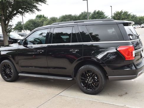 Used 2022 Ford Expedition XLT RWD image 11