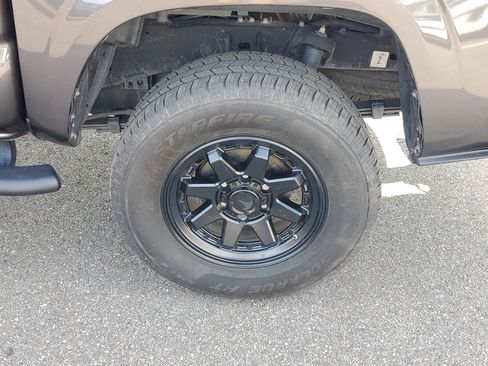 Used 2023 Toyota Tacoma SR5 image 36