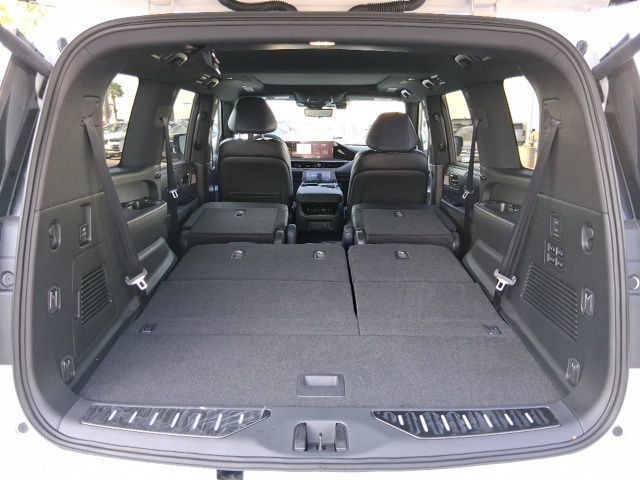 New 2026 INFINITI QX80 4WD image 6
