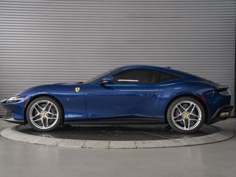 Used 2023 Ferrari Roma RWD image 2