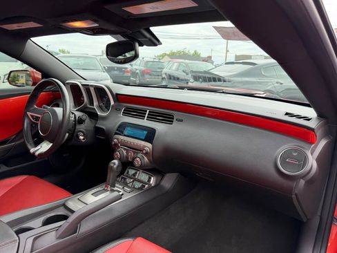 Used 2010 Chevrolet Camaro SS w/ LPO, Ground Effects Package RWD image 15