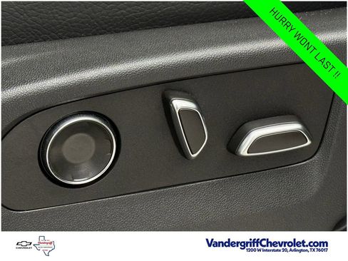 Certified 2025 GMC Yukon XL Denali AWD/4WD image 25