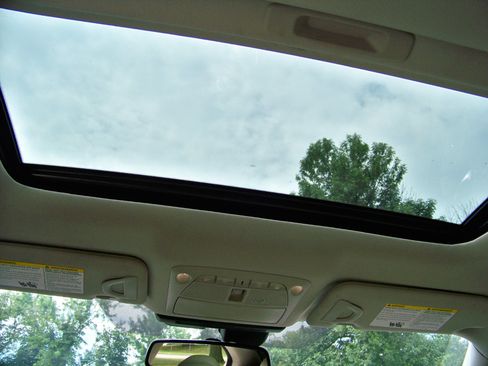 Used 2018 INFINITI Q50 Luxe w/ Sensory Package (Luxe) image 29