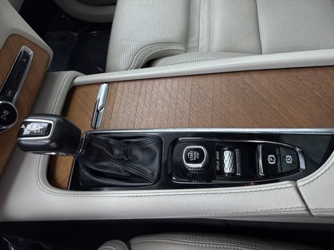 Used 2018 Volvo XC90 T6 Inscription w/ Luxury Package AWD/4WD image 31
