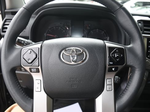 Used 2023 Toyota 4Runner SR5 image 12