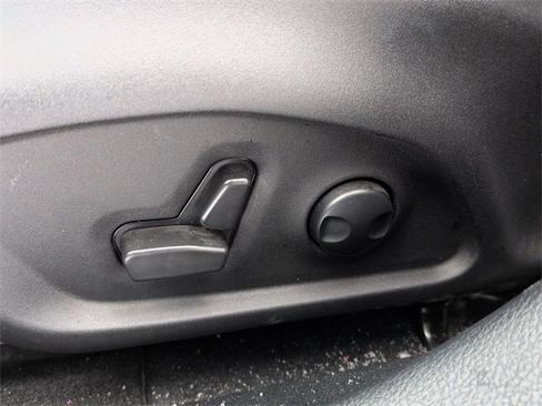 Used 2024 Jeep Compass Latitude w/ Convenience Group image 19