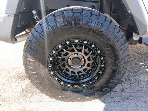 Used 2024 Jeep Wrangler Sport S image 61