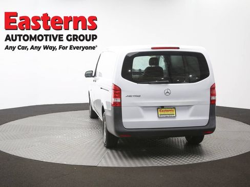 Used 2022 Mercedes-Benz Metris image 32
