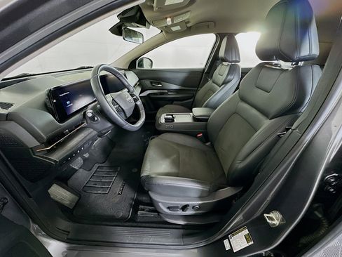 Used 2023 Nissan Ariya FWD image 13