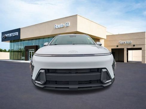 Certified 2024 Hyundai Kona SEL FWD image 9