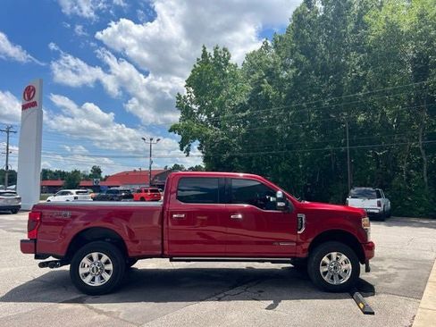 Used 2022 Ford F350 Platinum w/ FX4 Off-Road Package AWD/4WD image 9