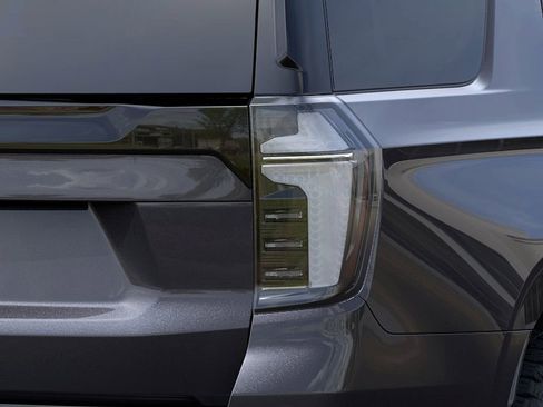 New 2026 Chevrolet Tahoe Z71 w/ Comfort Package AWD/4WD image 11