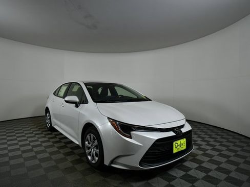New 2026 Toyota Corolla LE image 8