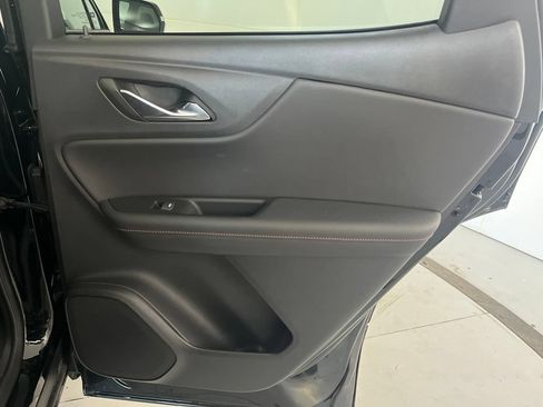 Used 2025 Chevrolet Blazer RS FWD image 28