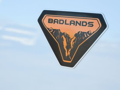 New 2025 Ford Bronco Badlands image 11
