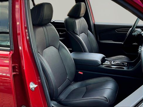 Used 2025 Honda Pilot Black Edition image 30