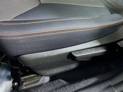 Used 2019 Subaru Crosstrek 2.0i Premium image 18