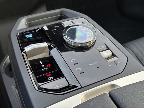 Used 2024 BMW iX xDrive50 image 13