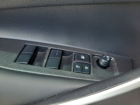 Used 2025 Toyota Corolla SE FWD image 20