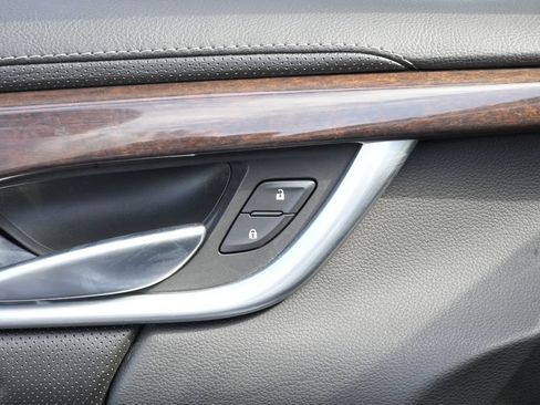 Used 2014 Cadillac XTS Premium AWD/4WD image 19
