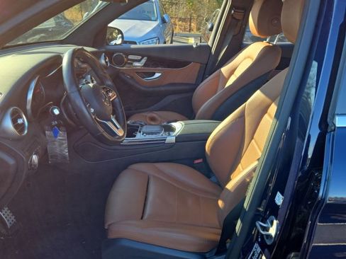 Used 2022 Mercedes-Benz GLC 300 4MATIC image 5