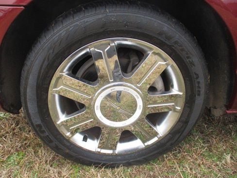 Used 2004 Ford Thunderbird Base image 9