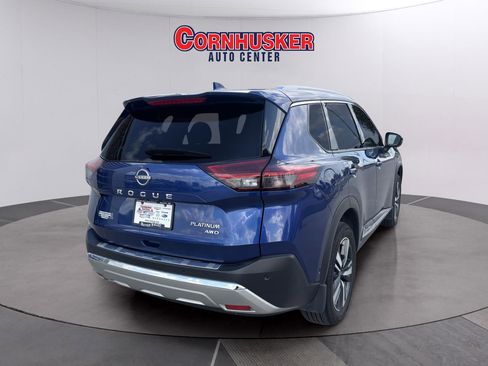 Used 2023 Nissan Rogue Platinum image 7