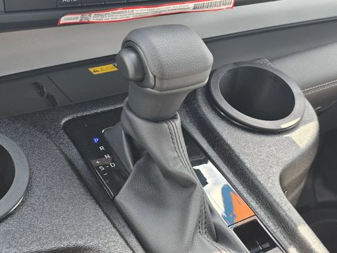 Used 2026 Toyota Sienna LE FWD image 26
