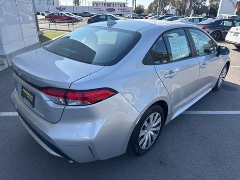 Certified 2022 Toyota Corolla LE FWD image 6