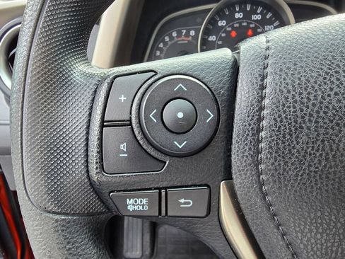 Used 2015 Toyota RAV4 LE AWD/4WD image 21