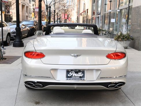 Used 2024 Bentley Continental GT image 5