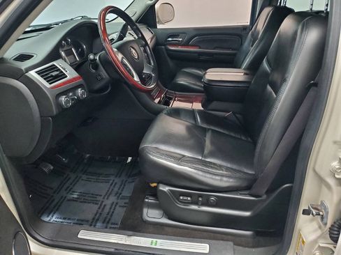 Used 2009 Cadillac Escalade 4WD Hybrid image 9