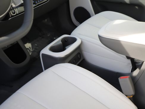 Used 2023 Hyundai Ioniq 5 SEL image 22