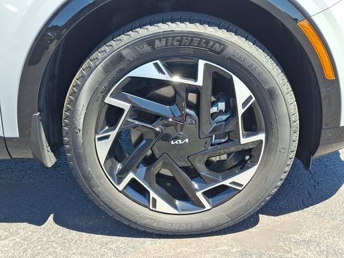 Used 2024 Kia Sportage SX AWD/4WD image 8