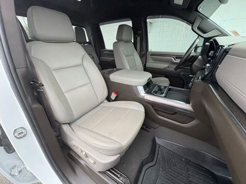 Used 2024 Chevrolet Silverado 2500 LTZ w/ LTZ Plus Package image 31