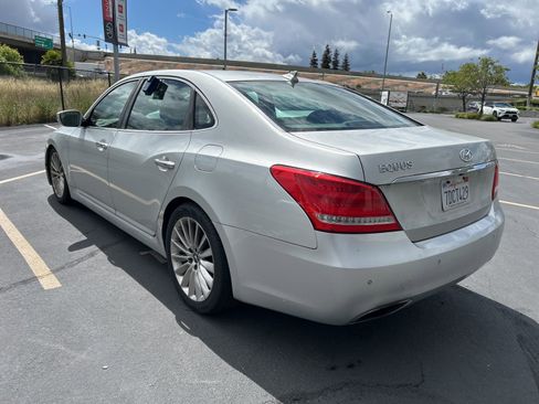 Used 2014 Hyundai Equus Signature image 3