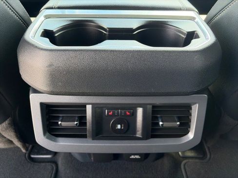 Used 2024 Ford F250 Lariat w/ Chrome Package AWD/4WD image 26