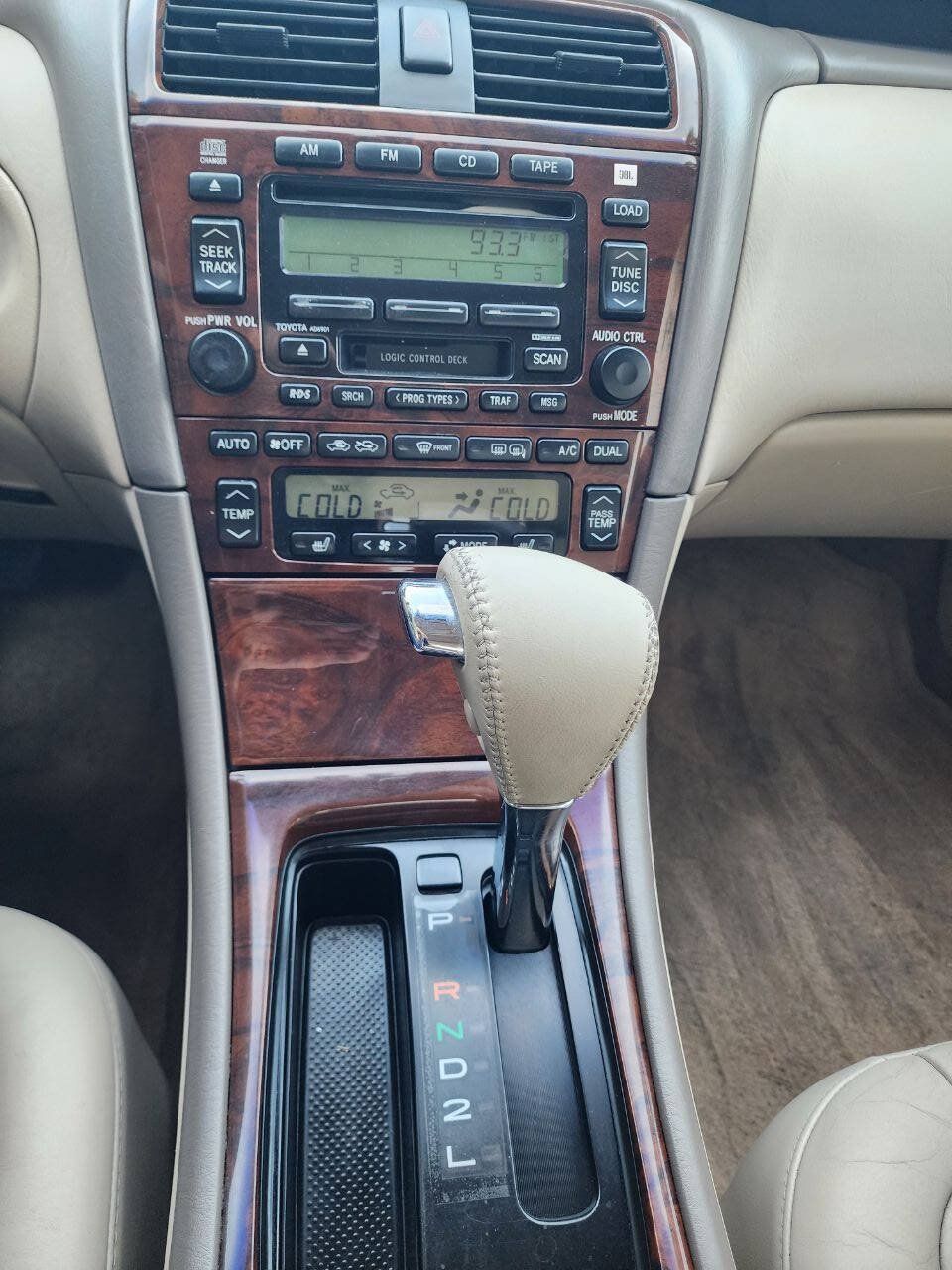 Used 2003 Toyota Avalon XLS FWD image 27