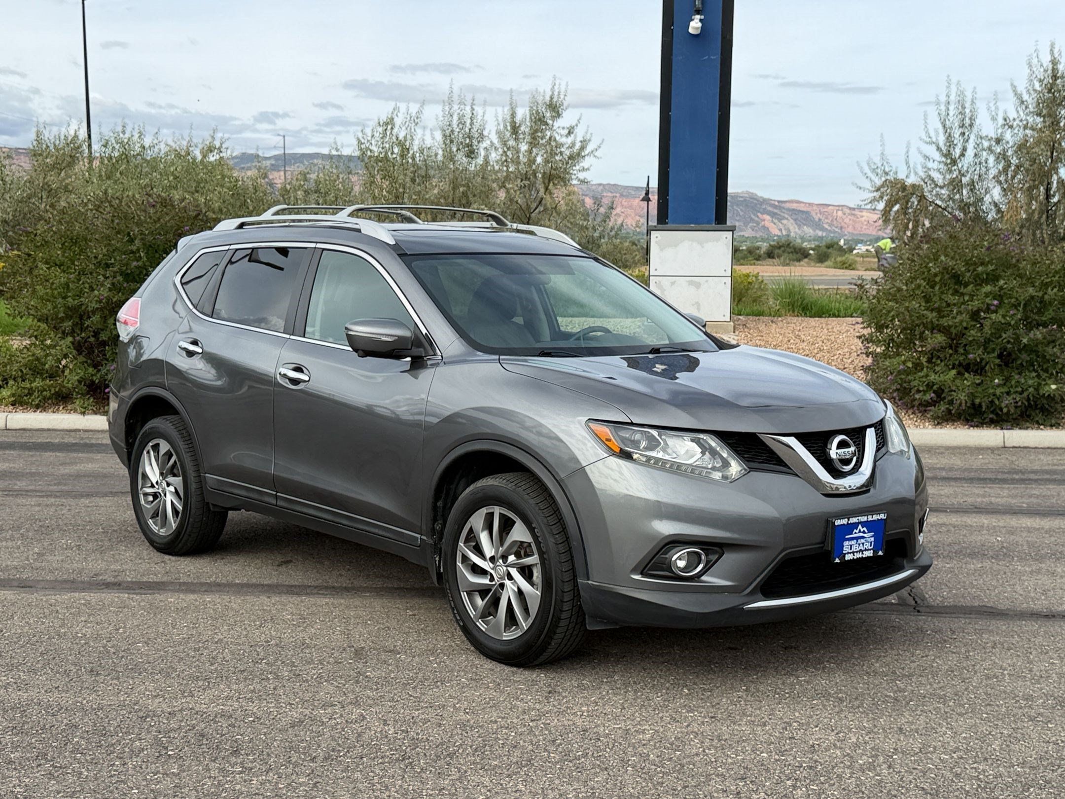 Used 2015 Nissan Rogue SL w/ SL Premium Package AWD/4WD image 7