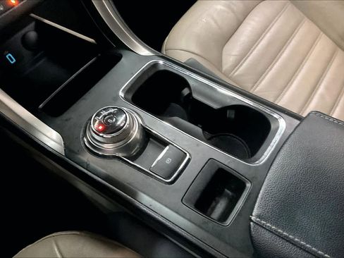 Used 2017 Ford Fusion SE image 37